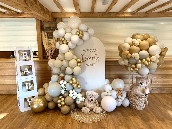 Neutral Teddy Bear Baby Shower Decoration Idea