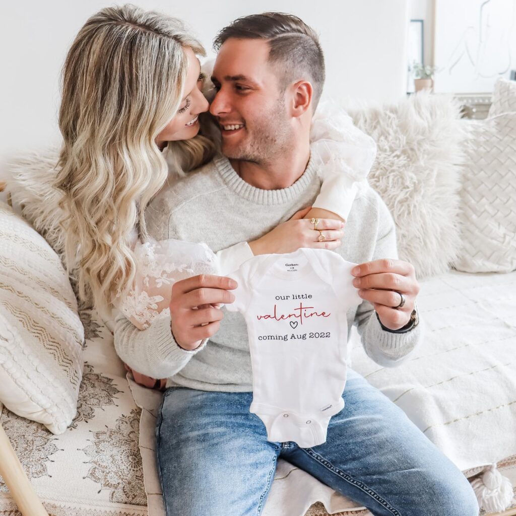 valentine's day pregnancy announcement to family