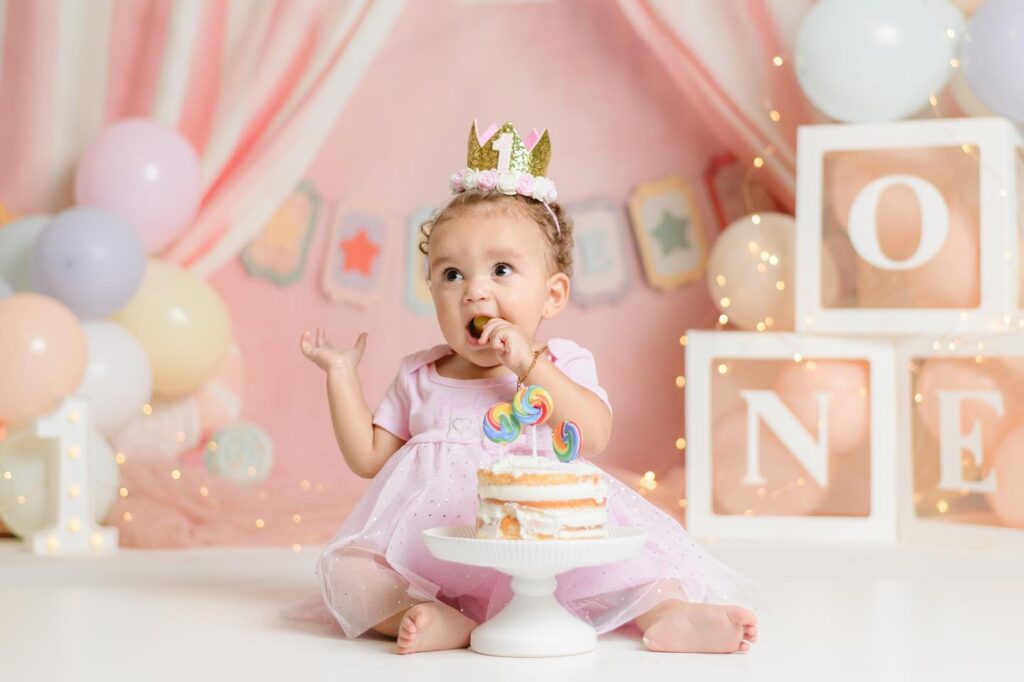 Baby girl 1st birthday photoshoot indoor